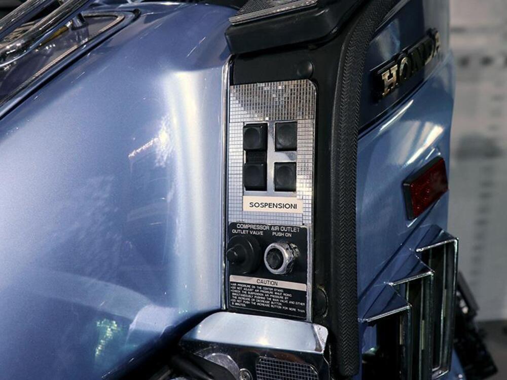 Honda GL 1200 Gold wing (3)