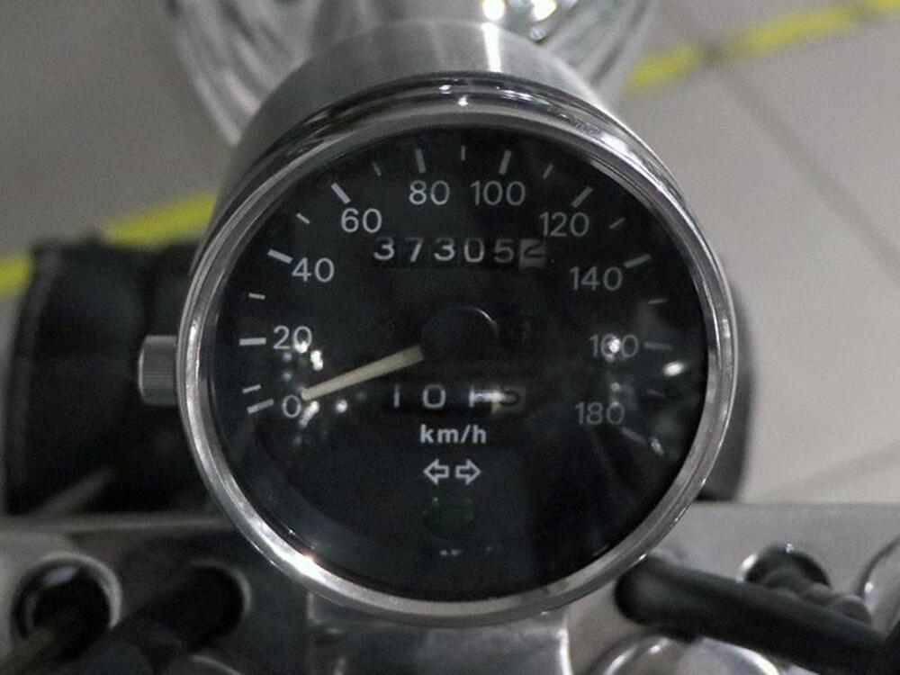 Suzuki VS 600 GLF Intruder (1996 - 98) (4)