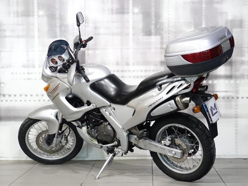 Aprilia Pegaso 650 (1997 - 00) (2)