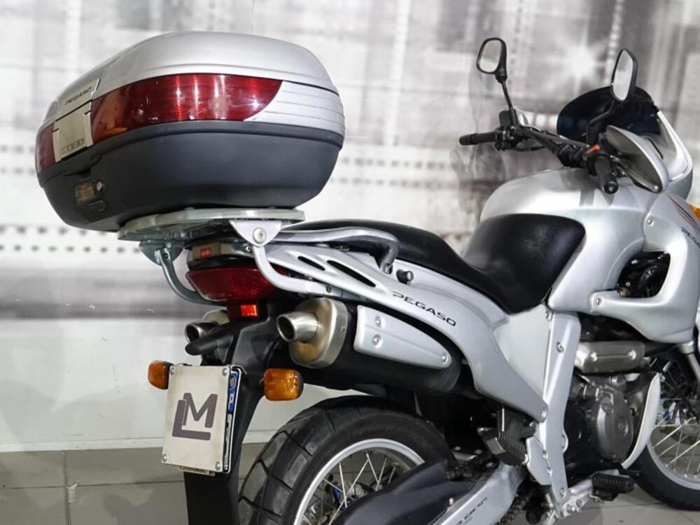 Aprilia Pegaso 650 (1997 - 00) (4)