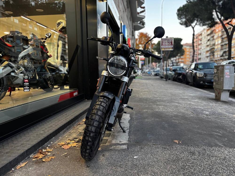 Husqvarna Svartpilen 401 (2021 - 23) (8)