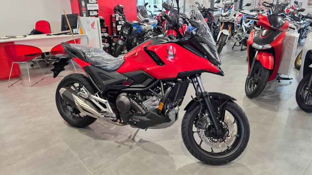 Honda NC 750 X DCT (2025 - 26)