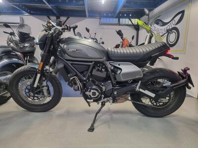 Ducati Scrambler 800 Caf&egrave; Racer (2017 - 21) usata