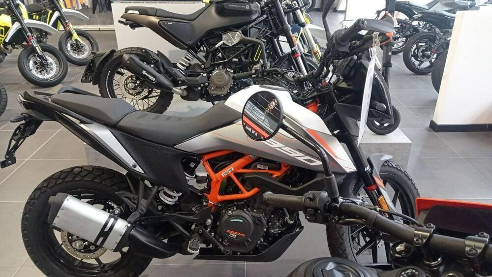 KTM 390 Adventure (2022 - 24) (3)