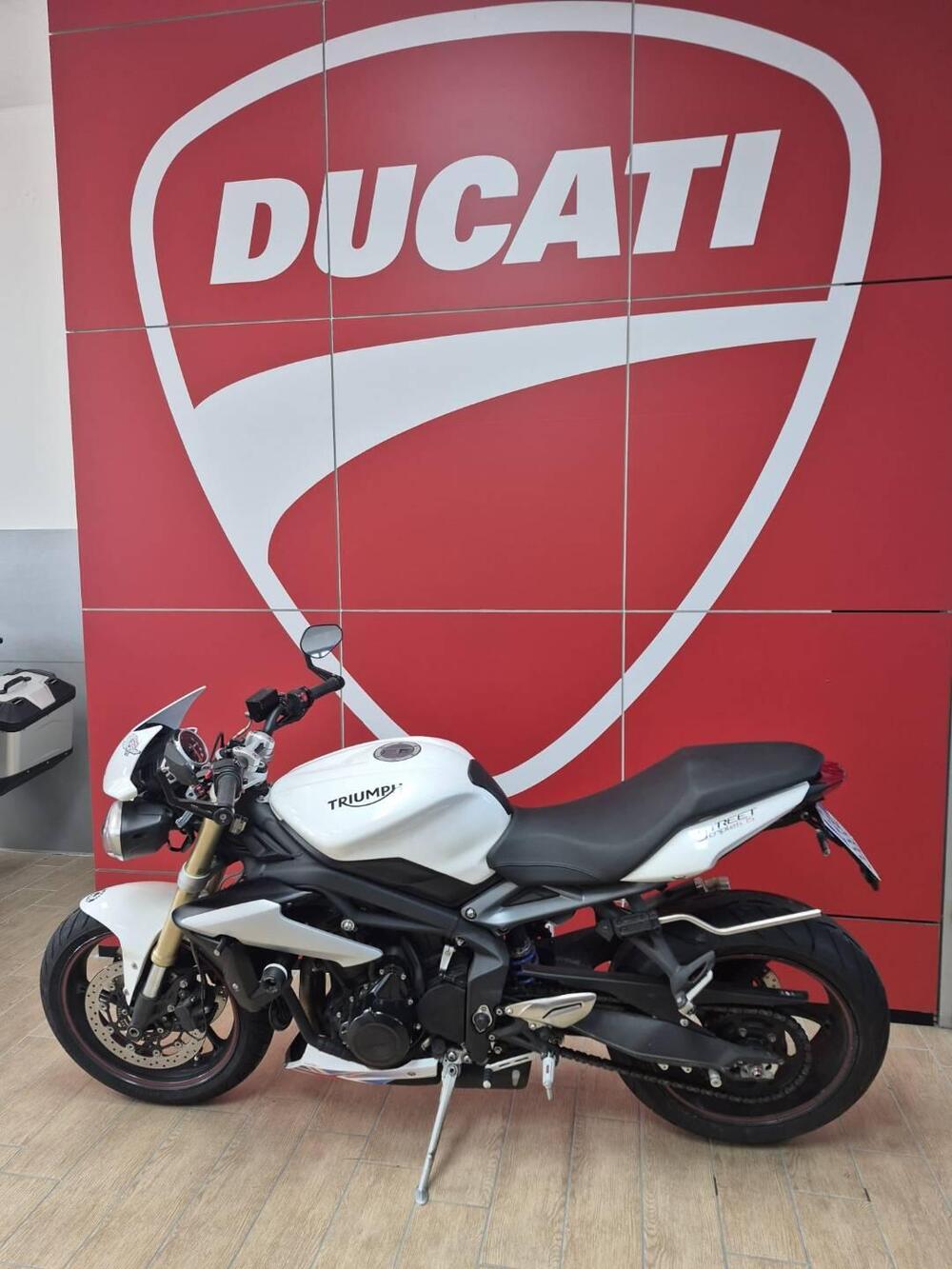 Triumph Street Triple ABS (2013 - 17) (6)