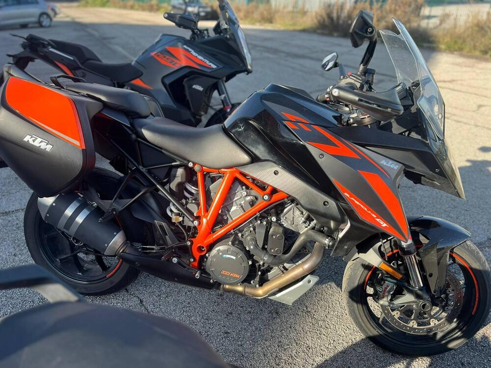 KTM 1290 Super Duke GT ABS (2016 - 18)