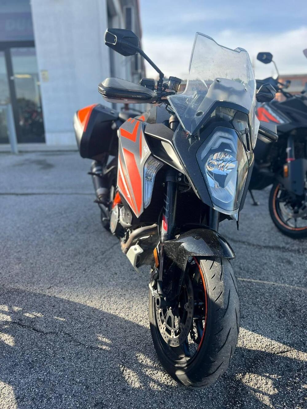 KTM 1290 Super Duke GT ABS (2016 - 18) (2)