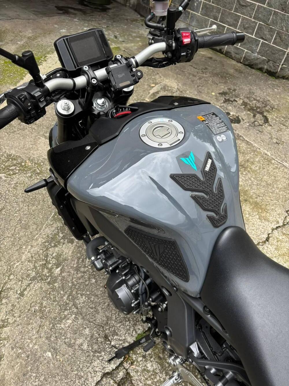 Yamaha MT-09 (2021 - 23) (5)
