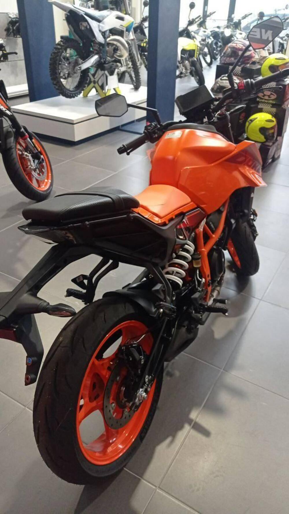 KTM 390 Duke (2024 - 25) (5)