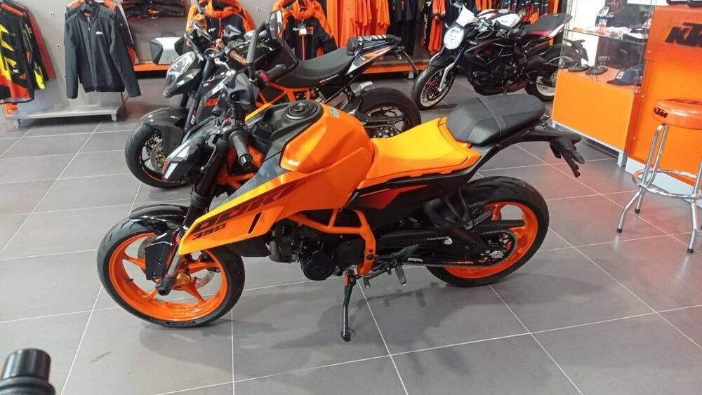 KTM 390 Duke (2024 - 25) (4)