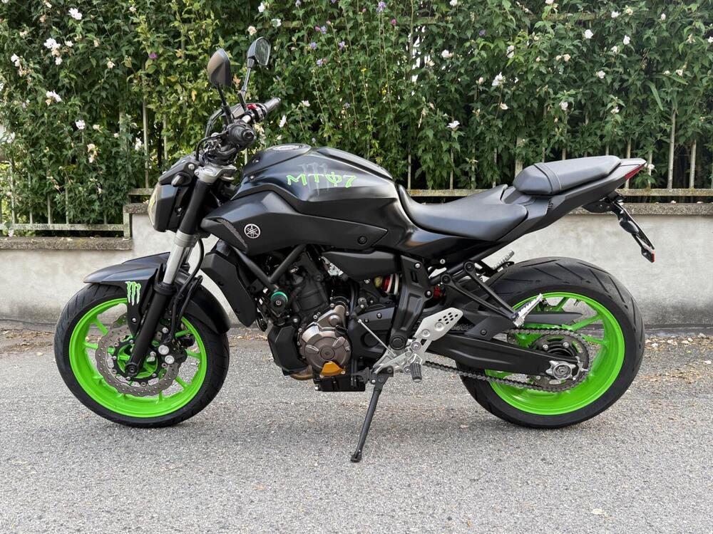 Yamaha MT-07 (2014 - 16) (4)