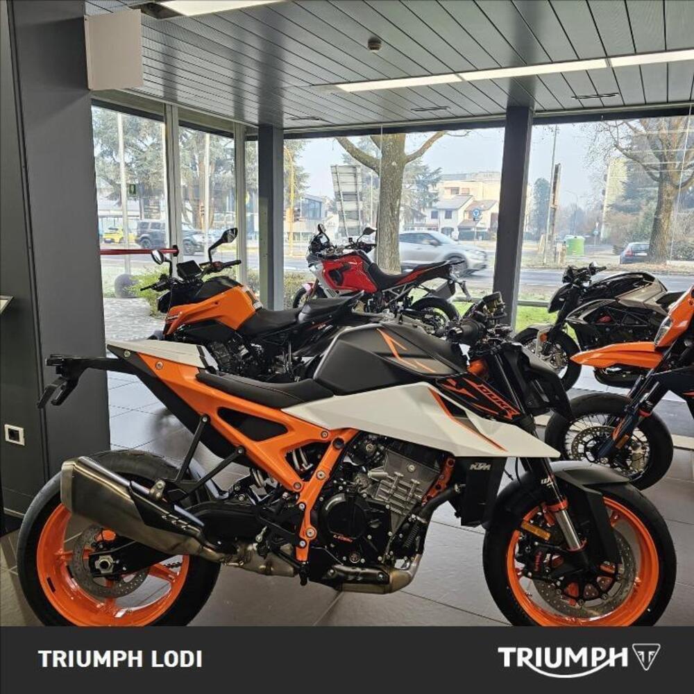 KTM 990 Duke R (2026)