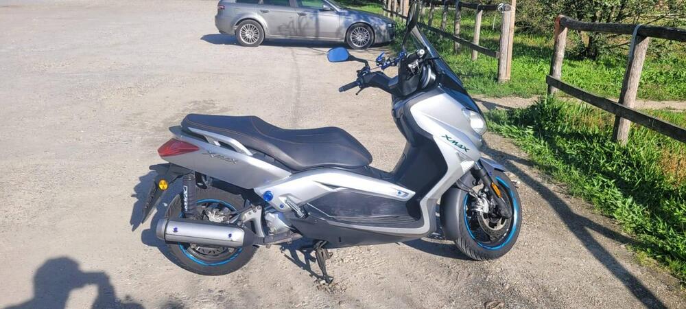 Yamaha X-Max 250 (2010 - 13) (4)