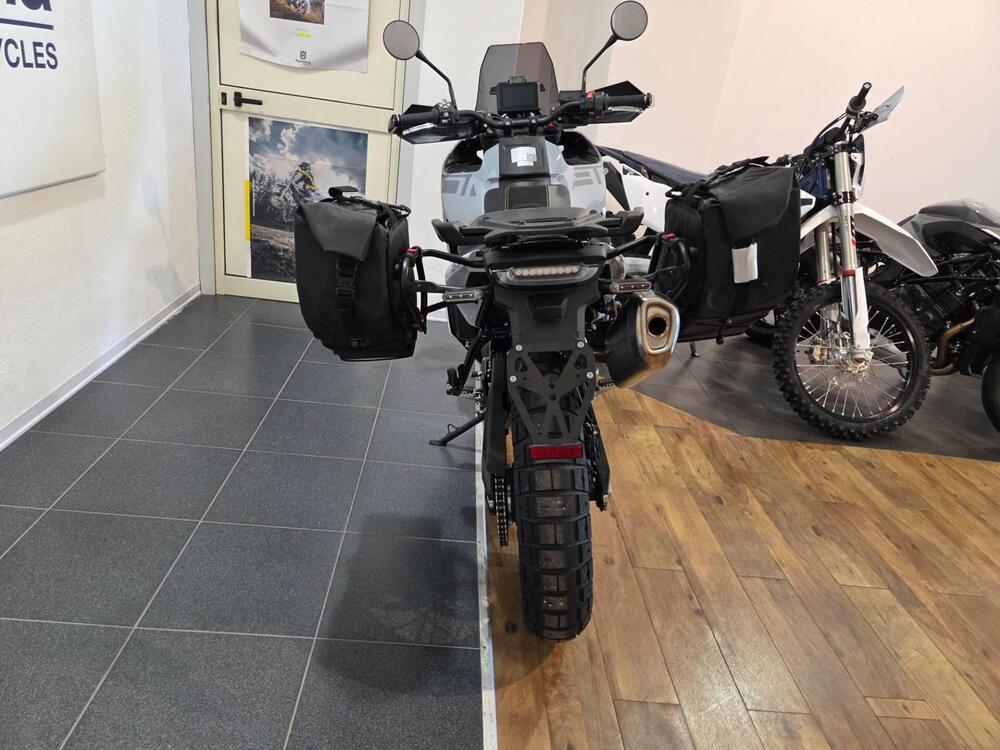 Husqvarna Norden 901 (2022 - 26) (4)