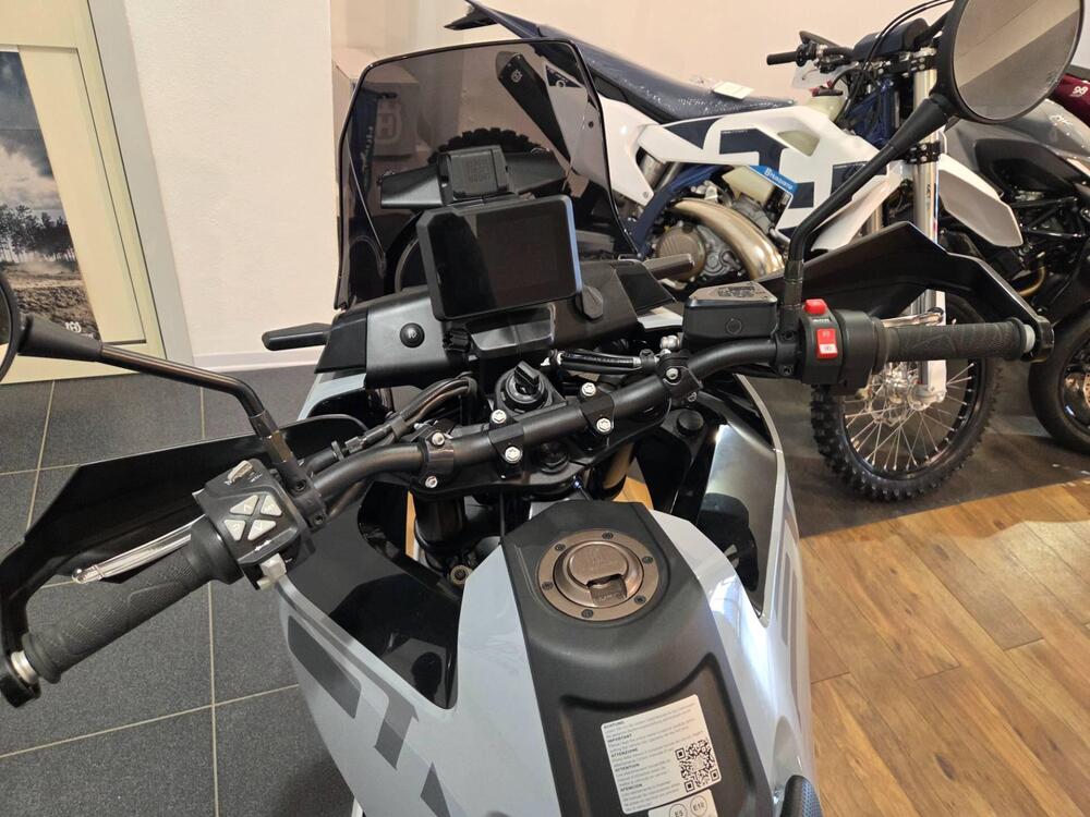 Husqvarna Norden 901 (2022 - 26) (6)