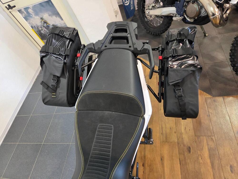 Husqvarna Norden 901 (2022 - 26) (14)