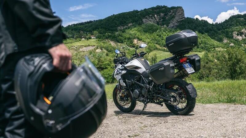 Benelli conferma la promo TRK: valigie incluse fino ad aprile 2026