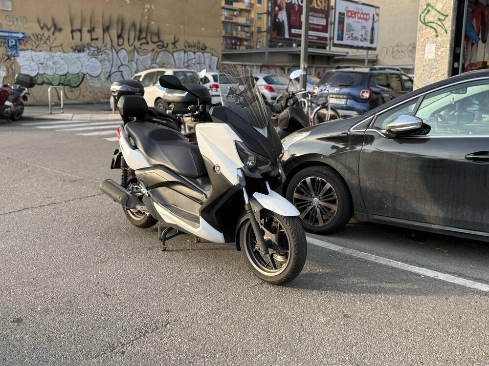 Yamaha X-Max 250 (2014 - 16) (2)