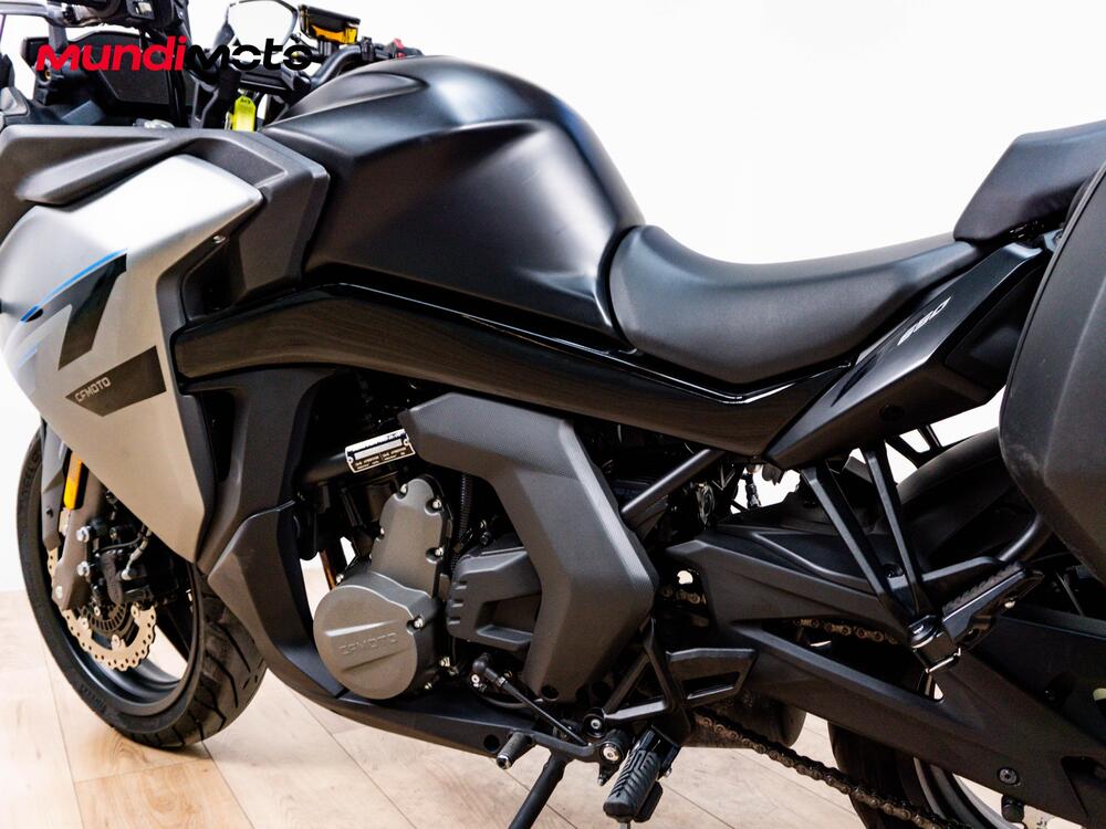 CFMOTO 650GT (2021 - 26) (10)