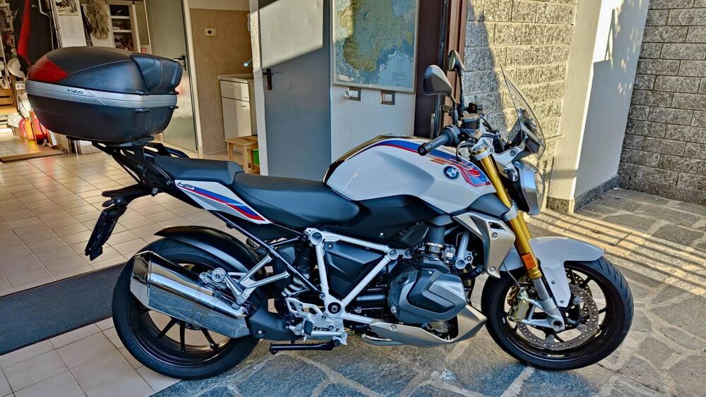 Bmw R 1250 R (2021 - 25) (2)