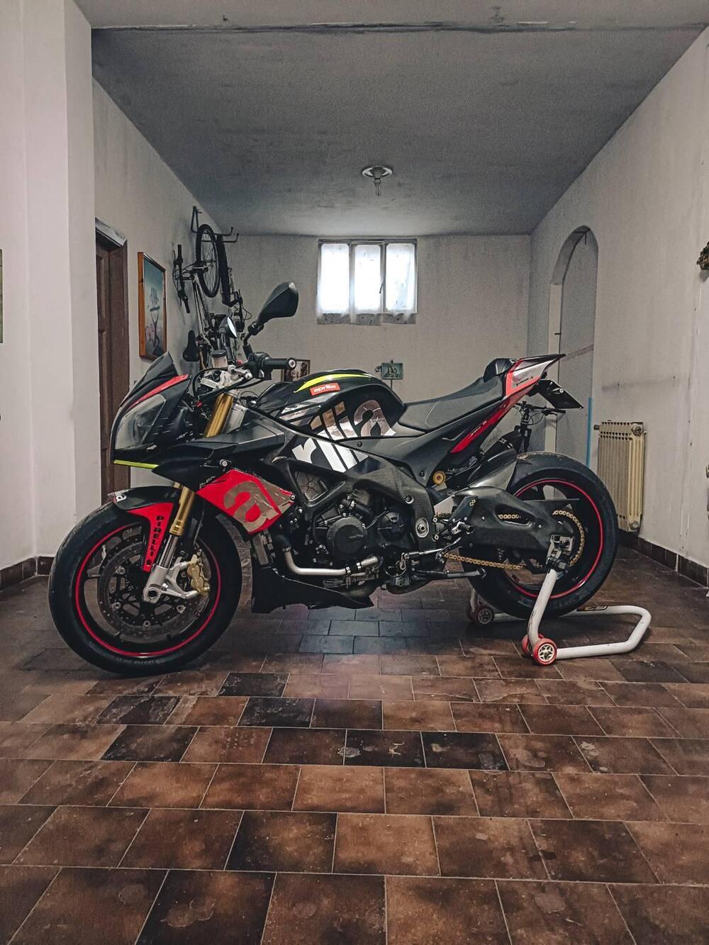 Aprilia Tuono V4 R APRC (2011 - 13) (16)