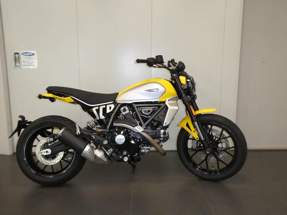 Ducati Scrambler 800 Icon (2025 - 26)