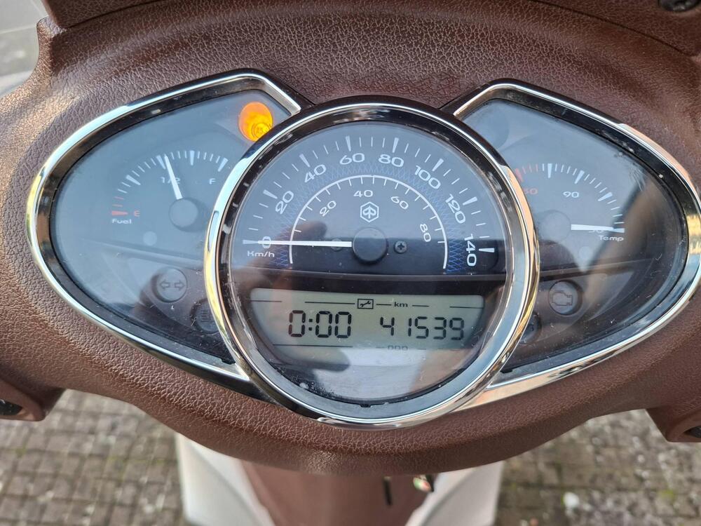 Piaggio Medley 150 ABS (2016 - 19) (4)