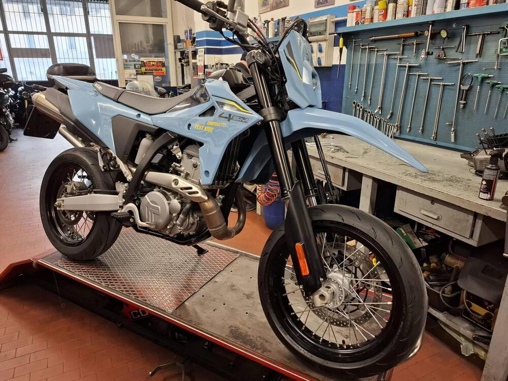 Suzuki DR-Z4SM (2025 - 26)