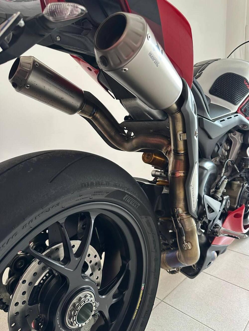 Ducati Panigale V4 R (2023 - 24) (8)