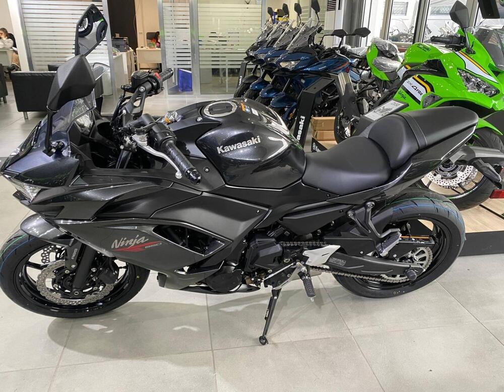 Kawasaki Ninja 650 (2025 - 26) (2)