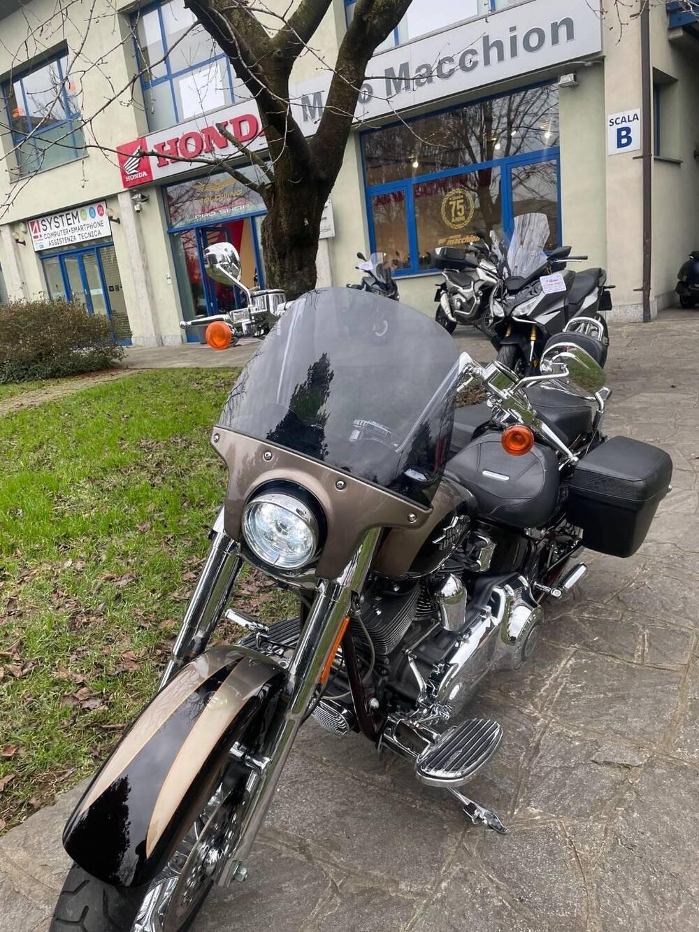 Harley-Davidson 1800 Convertible (2010 - 11) - FLSTSE (4)