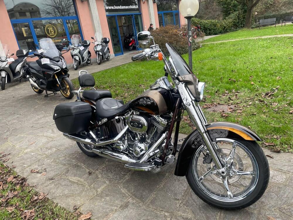 Harley-Davidson 1800 Convertible (2010 - 11) - FLSTSE (5)
