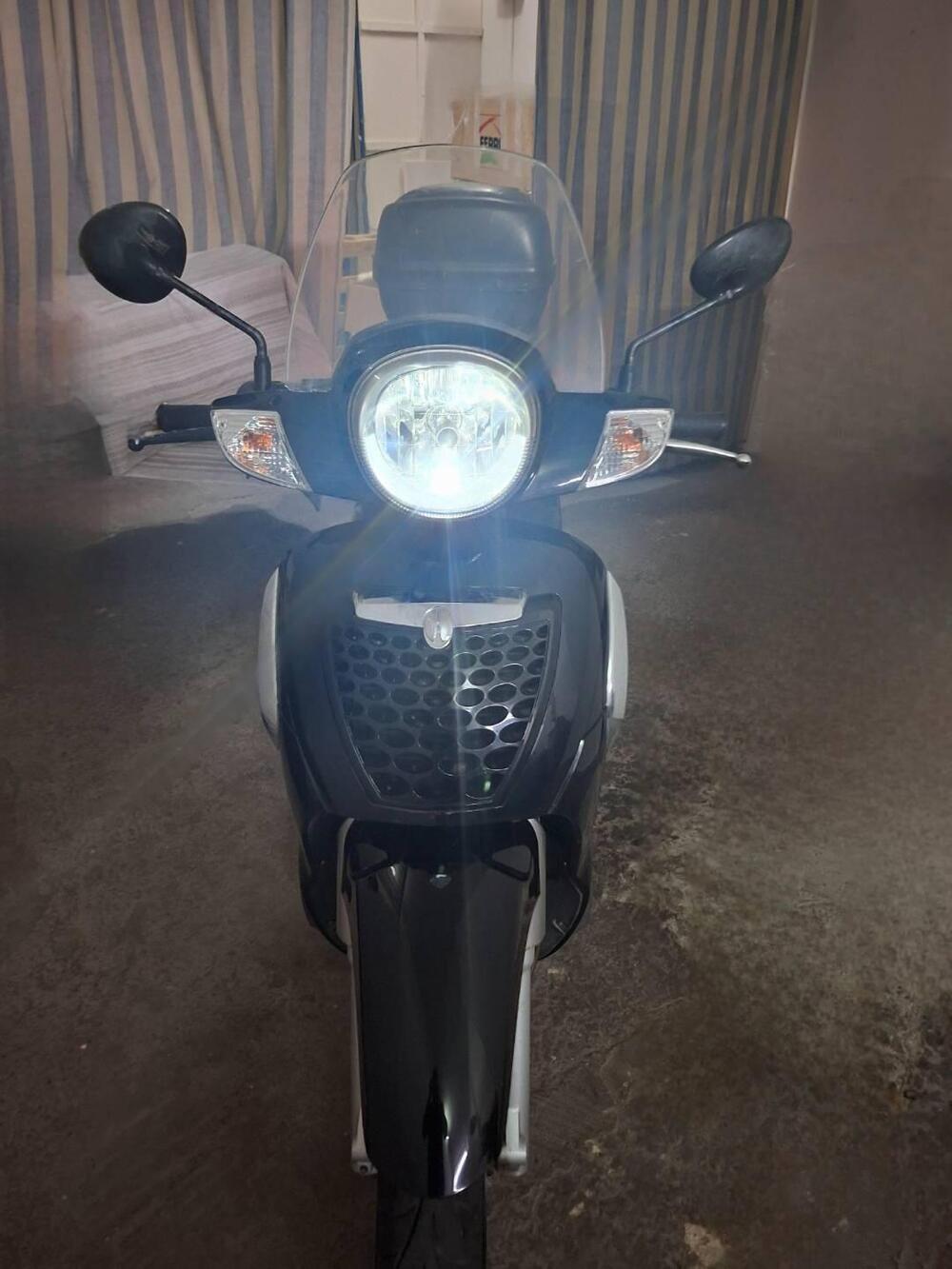 Aprilia Scarabeo 125 i.e. (2011 - 16) (3)