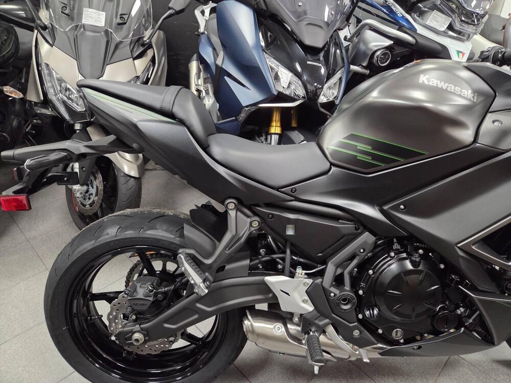 Kawasaki Ninja 650 (2025 - 26) (2)