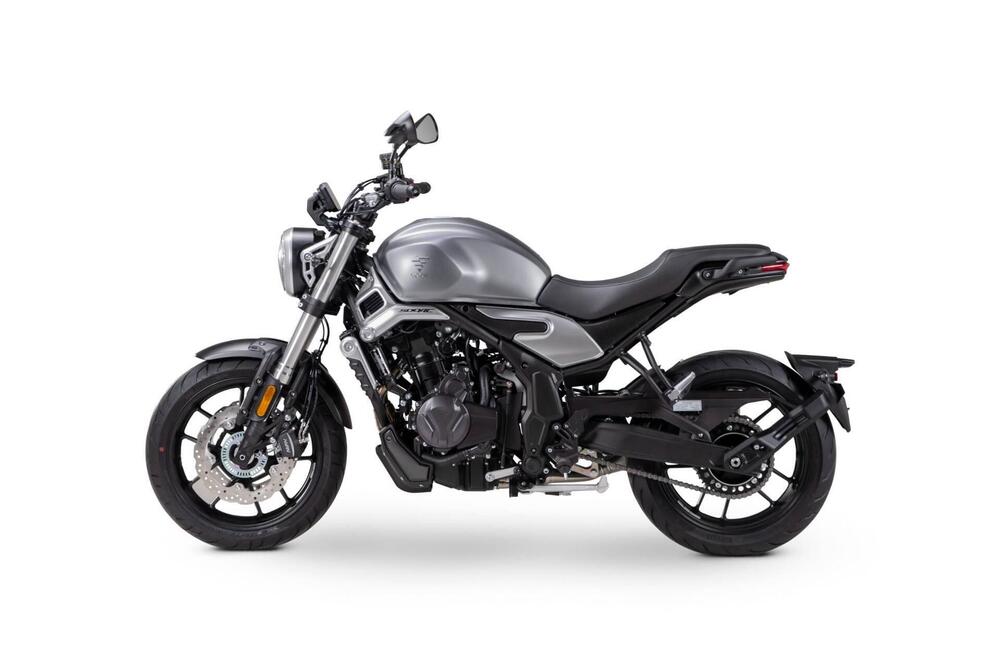 Voge Trofeo 500AC (2022 - 26) (6)