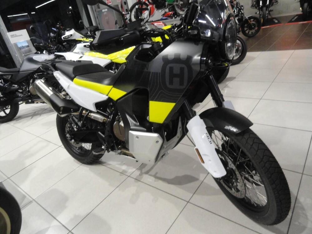 Husqvarna Norden 901 (2022 - 26) (2)