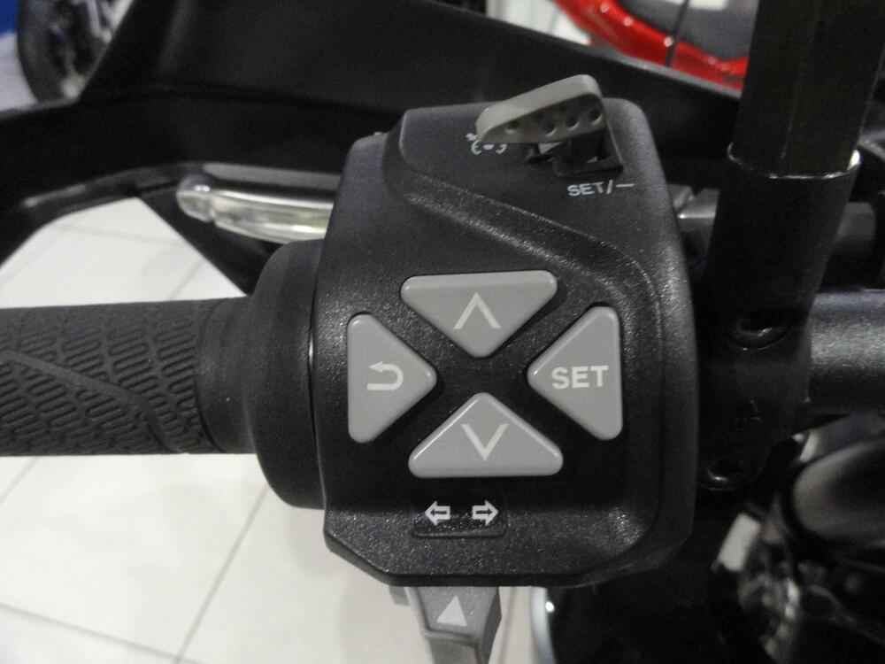 Husqvarna Norden 901 (2022 - 26) (10)