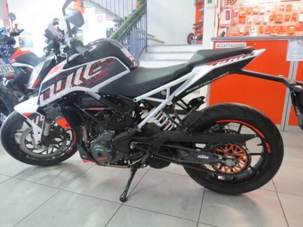 KTM 390 Duke (2021 - 23) (3)