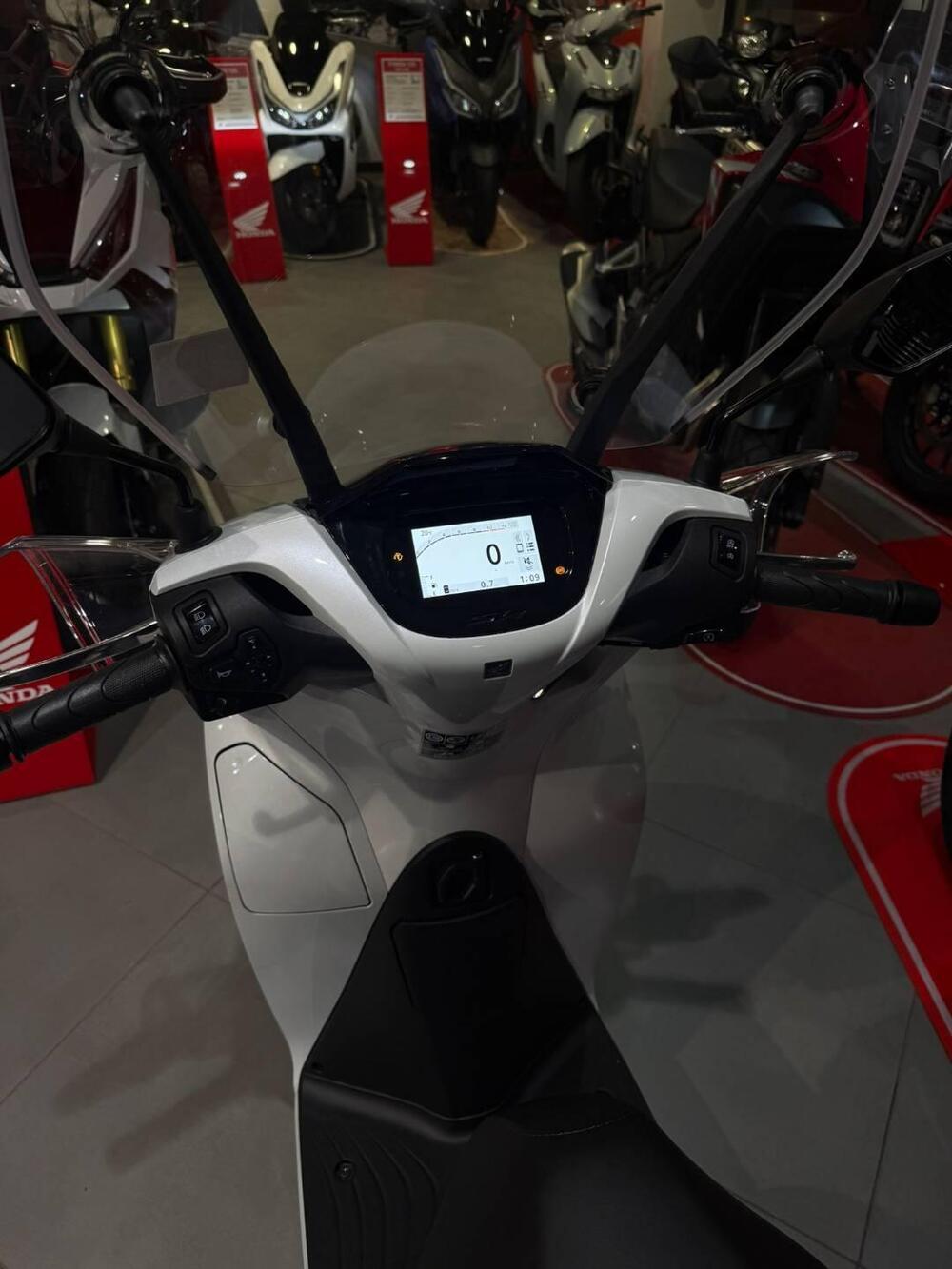 Honda SH 125 (2026) (5)