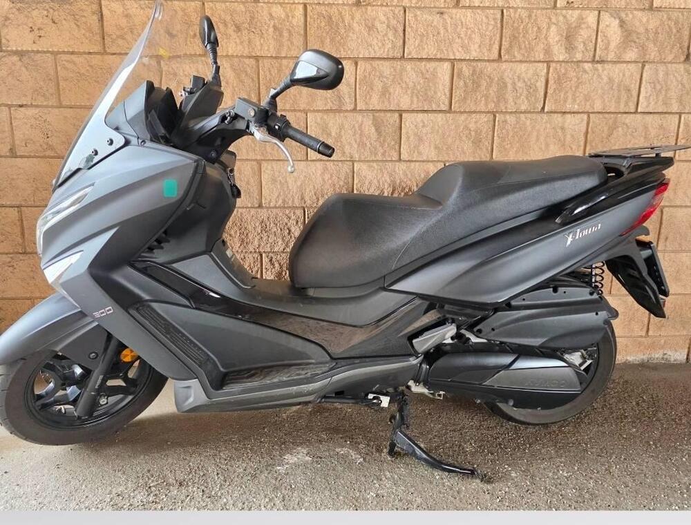 Kymco X-Town 300i (2021 - 24) (2)