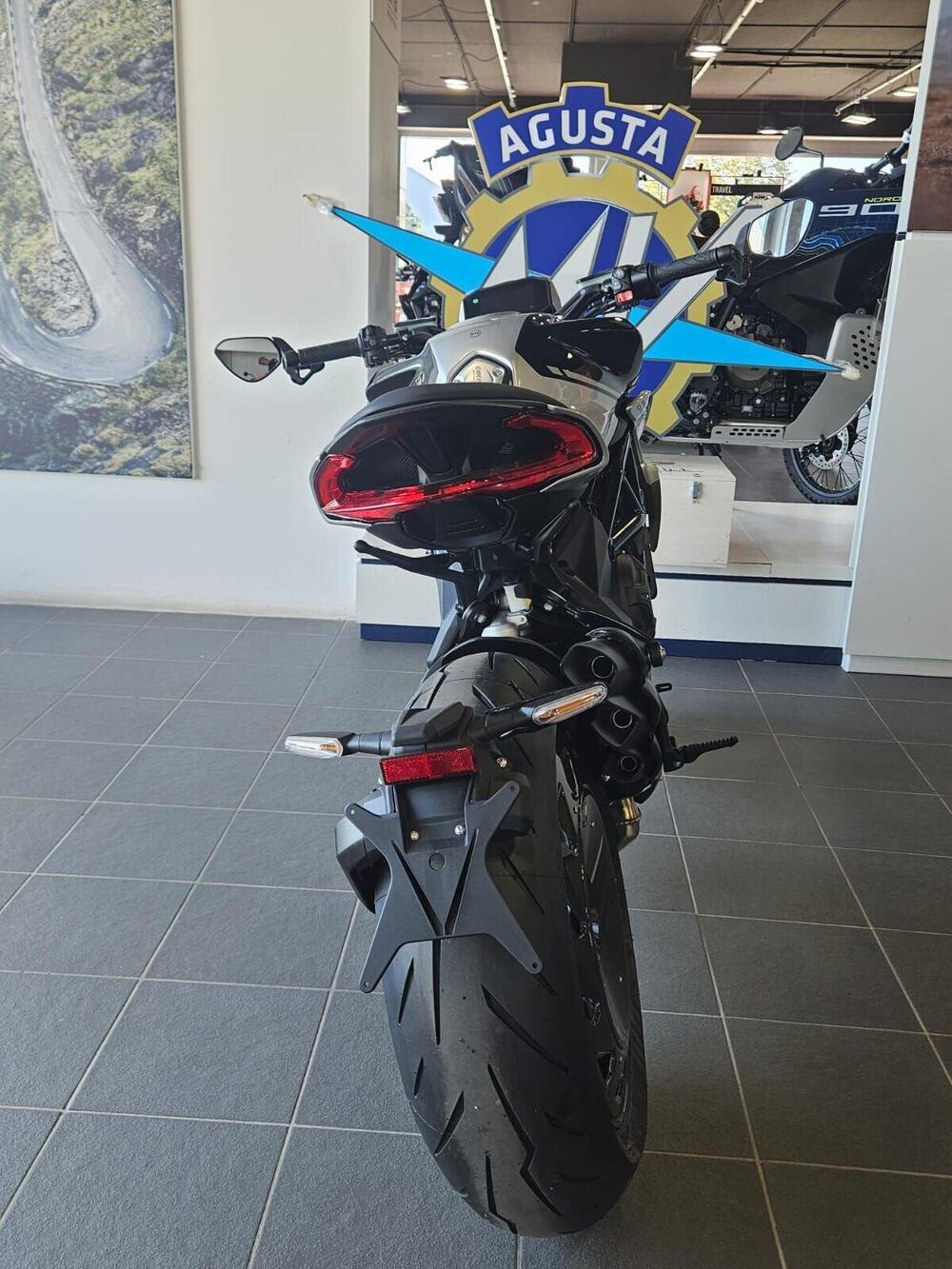 MV Agusta Dragster 800 RR Ottantesimo (2025 - 26) (6)