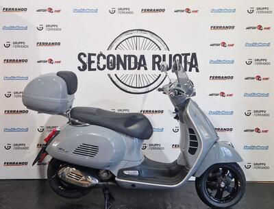 Vespa GTS 300 Hpe Super Tech (2019) usata