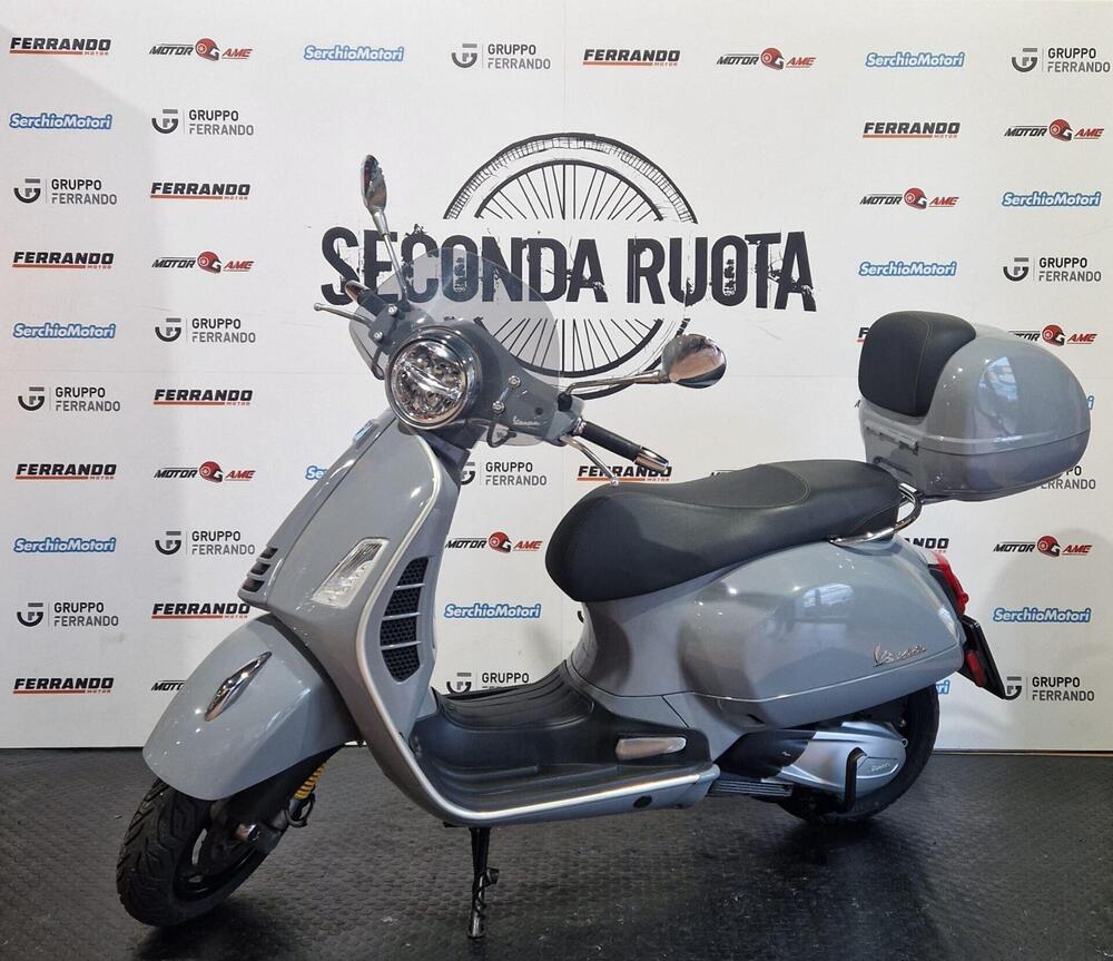 Vespa GTS 300 Hpe Super Tech (2019) (3)
