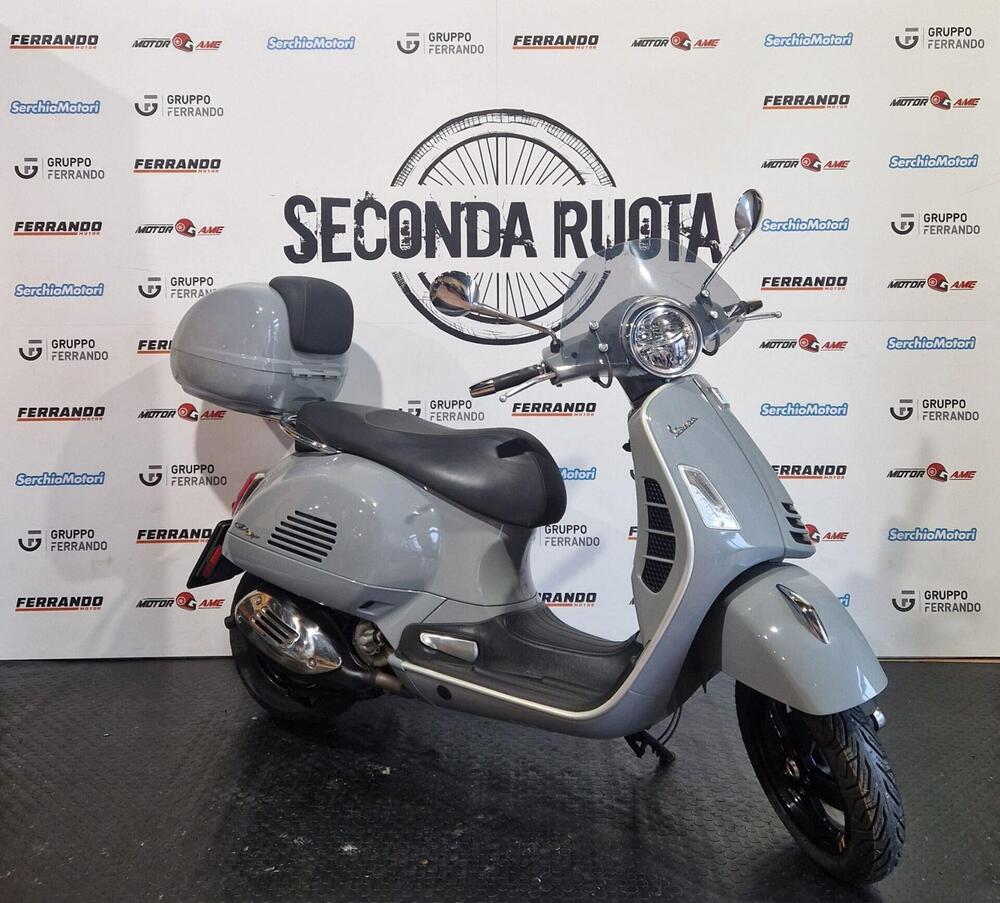 Vespa GTS 300 Hpe Super Tech (2019) (4)