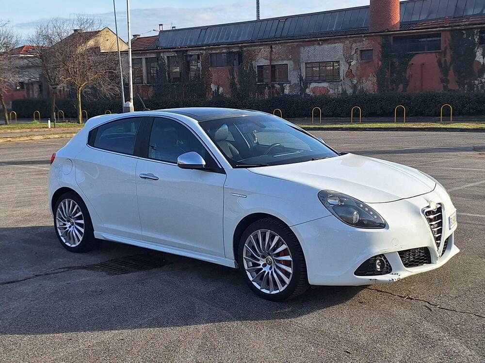 Alfa Romeo Giulietta usata a Varese (6)
