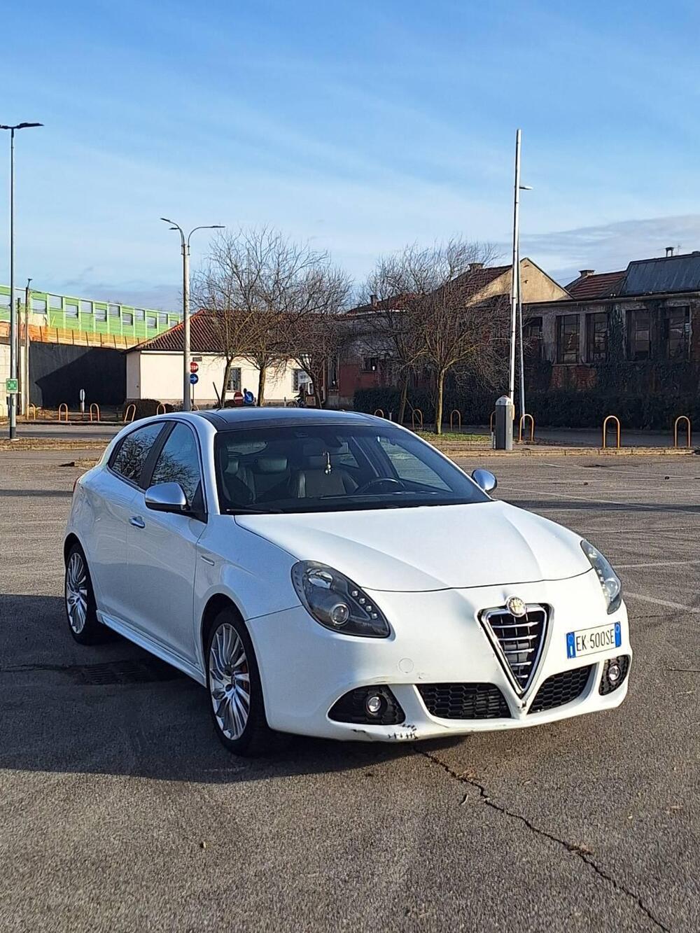 Alfa Romeo Giulietta usata a Varese (7)