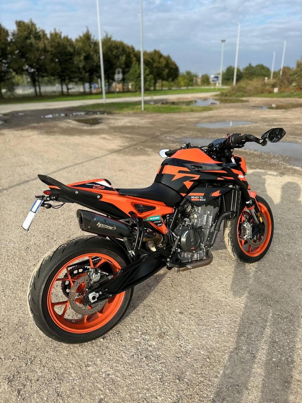 KTM 890 Duke GP (2022 - 23) (2)
