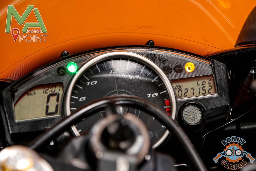 Yamaha YZF R6 (2008 - 09) (12)