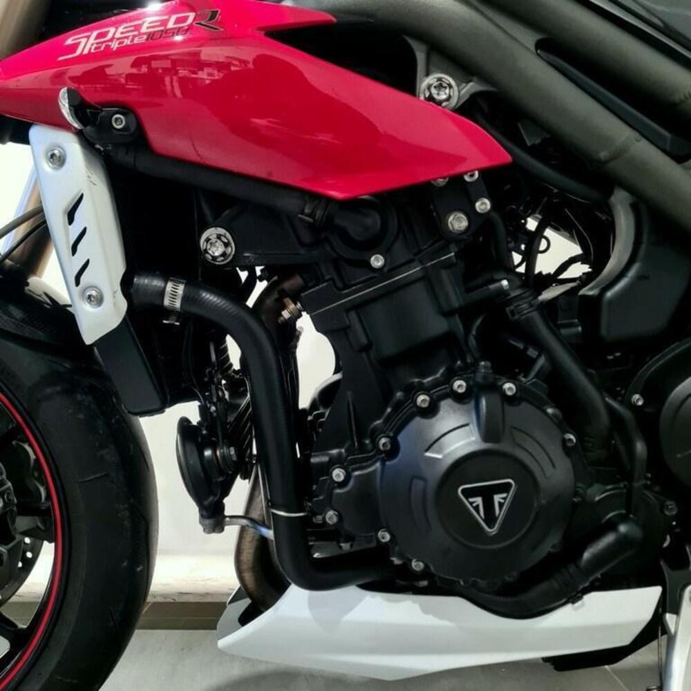 Triumph Speed Triple 1050 S ABS (2016 - 17) (15)