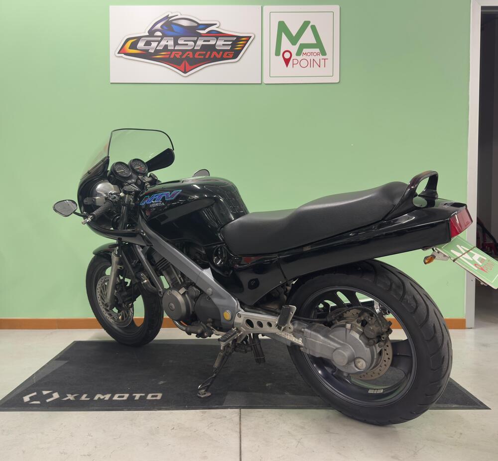 Honda NTV 650 (1988 - 01) (5)